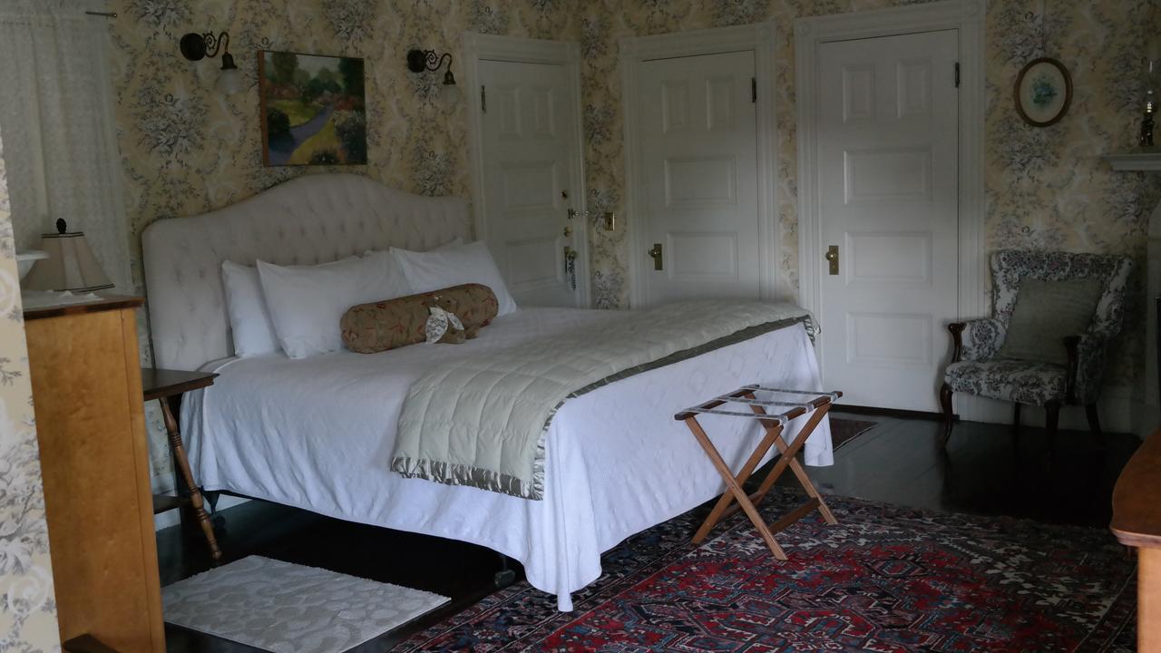 Moseley And The Town Bed & Breakfast